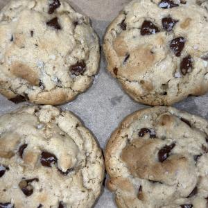 Sourdough Chocolate Chip Cookies